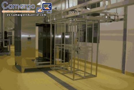 L�nea de procesos de preparaci�n de carnes y verduras