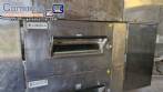 Horno transportador Lincoln de acero inoxidable para hornear galletas y pizza.