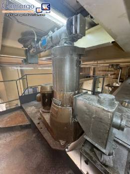 L�nea de peletizaci�n de salvado con molino y horno de secado Amandus Kahl