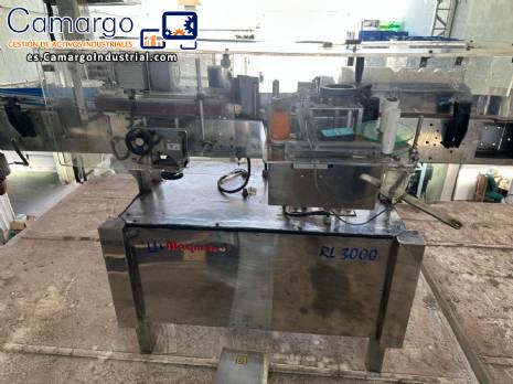 Etiquetadora autom�tica para botellas y tarros cil�ndricos planos Maqmundi