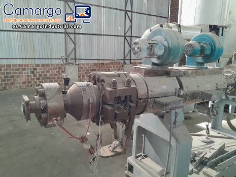 Extrusora de 150 mm para granulaci�n de PP, PE y PET con una capacidad de 1200 kg/hora REIFENHAUER.