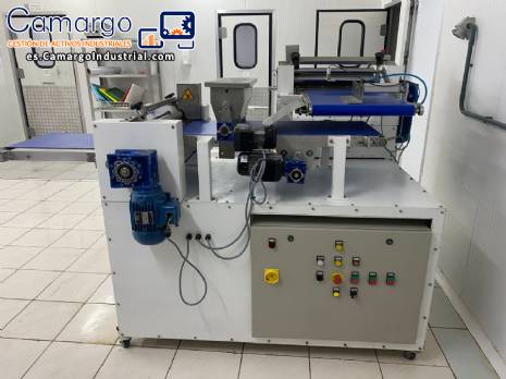 Laminadora de masa de pizza, Leader 400 kg, hasta 400 kg por hora.