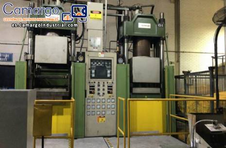 Prensa doble para vulcanizar piezas de caucho t�cnico TUNG YU 350 toneladas