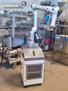 Ventilador extractor m�vil Nederman con brazo articulado y carcasa de filtro
