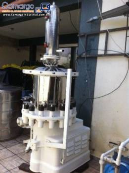 Conjunto de m�quinas para la producci�n de soda