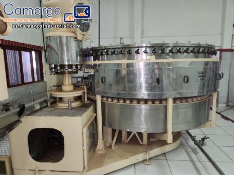 Llenadora autom�tica rotativa para refrescos carbonatados con 72 boquillas