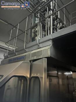 Lnea completa de envasado Tetra Pak TBA 8 con envasadora de cartn y termorretrctil