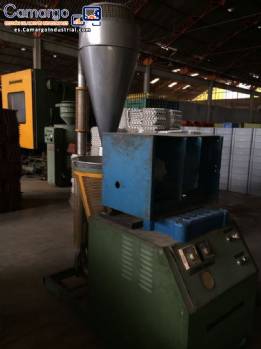 Secador de inyecci�n de granulado Battenfeld