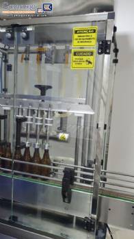 Llenadora lineal con 4 boquillas de acero inoxidable