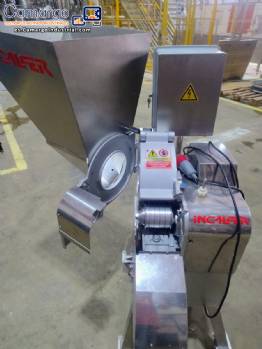 Cortador/procesador de frutas y verduras en acero inoxidable Incalfer MST90