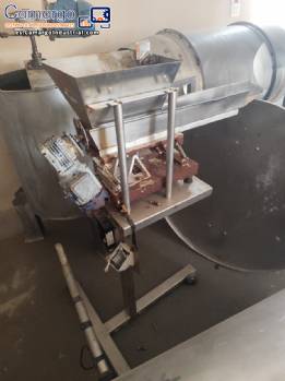 L�nea de producci�n de paja de patata extrafina y ondulada, con capacidad de producci�n por lotes de hasta 1000 kg por hora.